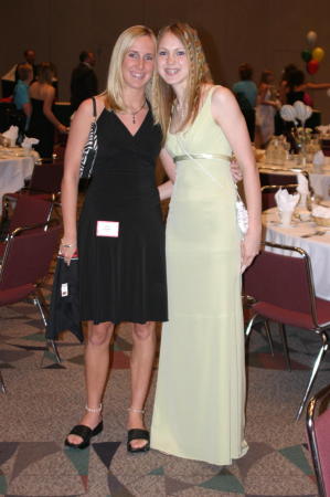 Ellen & Danielle 16-3